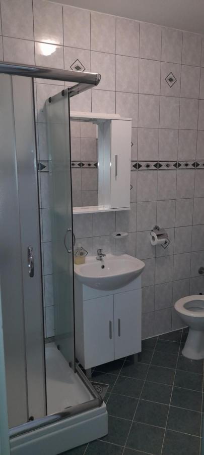 Apartments Flora تْسْغيكفانِتْسا المظهر الخارجي الصورة