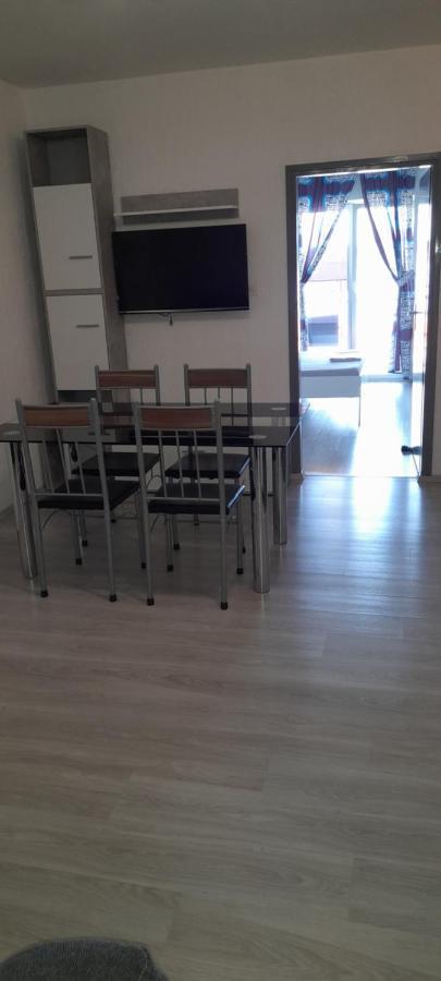 Apartments Flora تْسْغيكفانِتْسا المظهر الخارجي الصورة